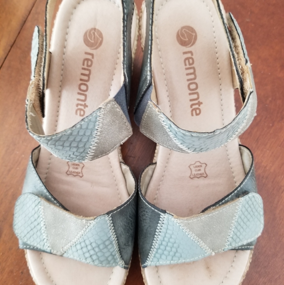 Remonte Sandals -- 2 3/4" wedge heels & velcro closures